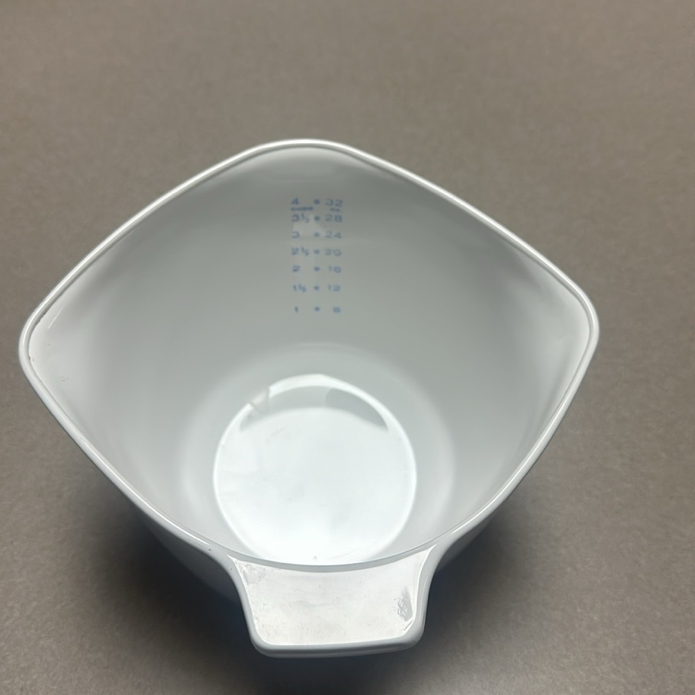 Pyrex Blue Coneflower sauce maker dish with lid and handle 1 quart. Never used. - Picture 5 of 15